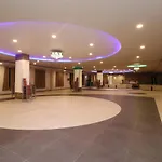 Oyo 33387 Laxmi Lawn And Resort Suite